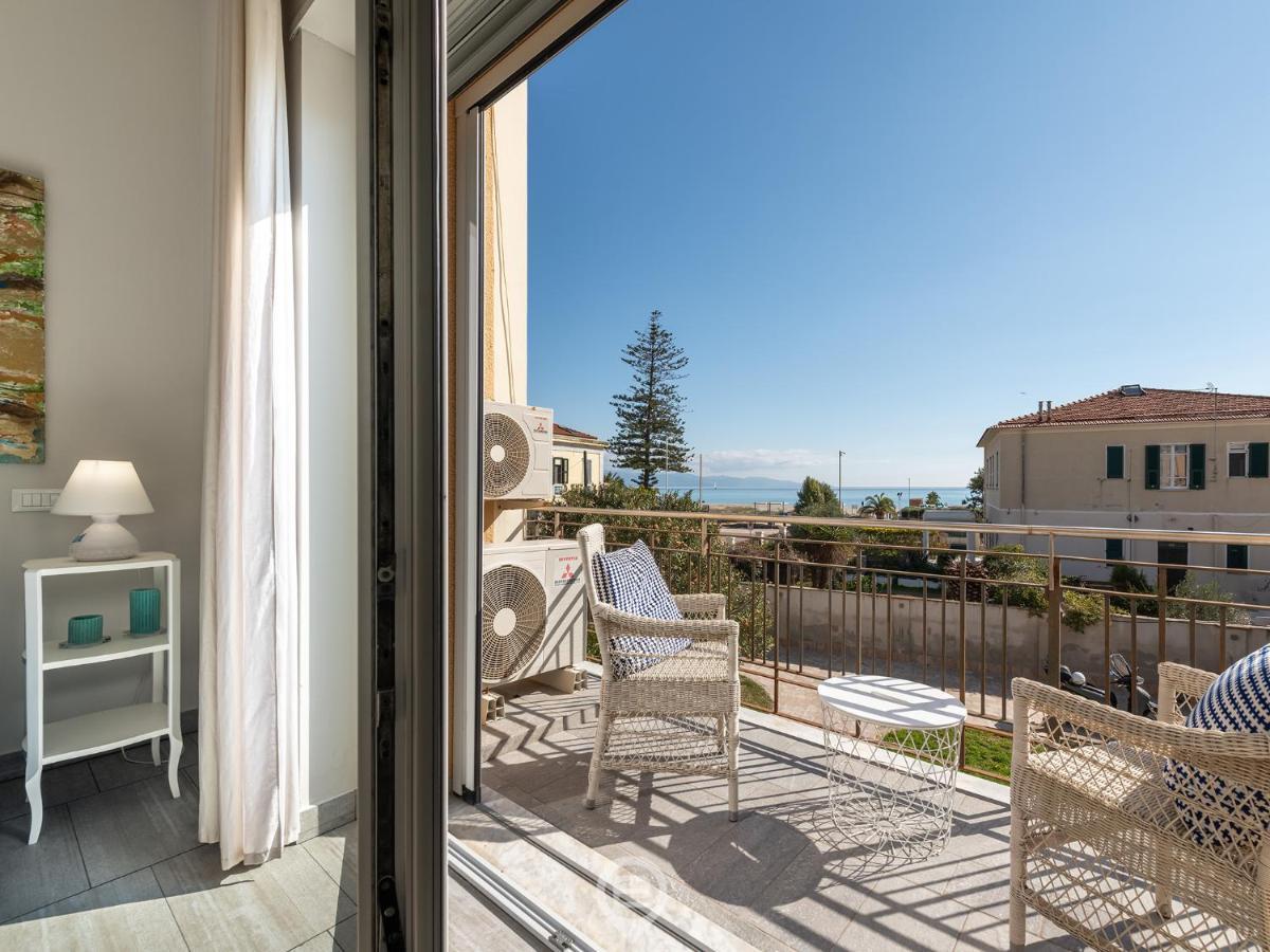 Poetto Sea Breeze - Blue Apartment Каляри Екстериор снимка
