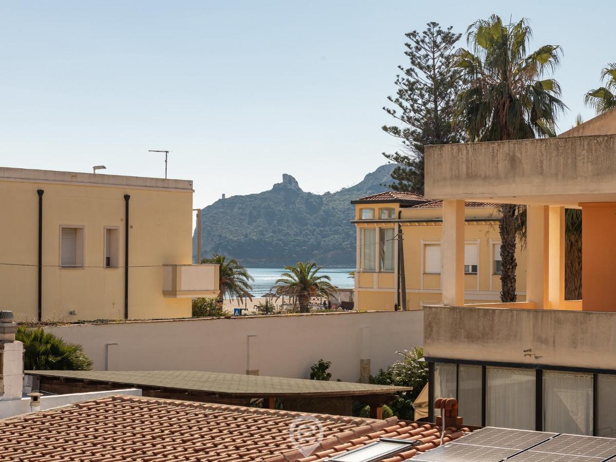 Poetto Sea Breeze - Blue Apartment Каляри Екстериор снимка
